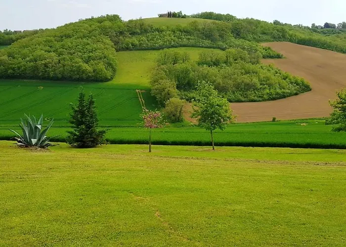 Nyaraló Maison Chaleureuse A Avec Jardin Privatif Et Cheminee Martisserre