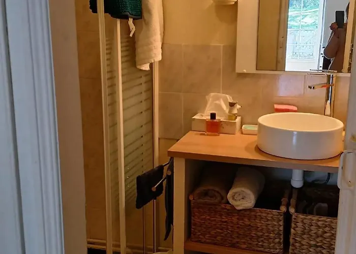 Maison Chaleureuse A Avec Jardin Privatif Et Cheminee Nyaraló